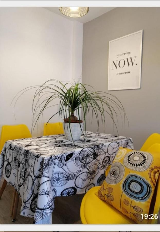 Apartamento Haro Confort Centrico Ascensor Wifi Terraza Bagian luar foto